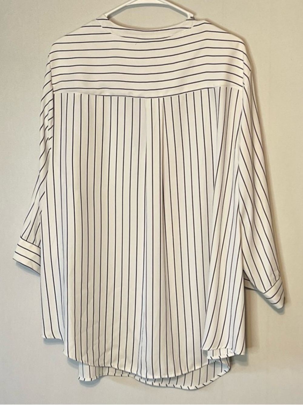 Torrid Harper Blouse Women's Size 3 Striped Print 3/4 Roll Tab Sleeve. - Picture 2 of 8